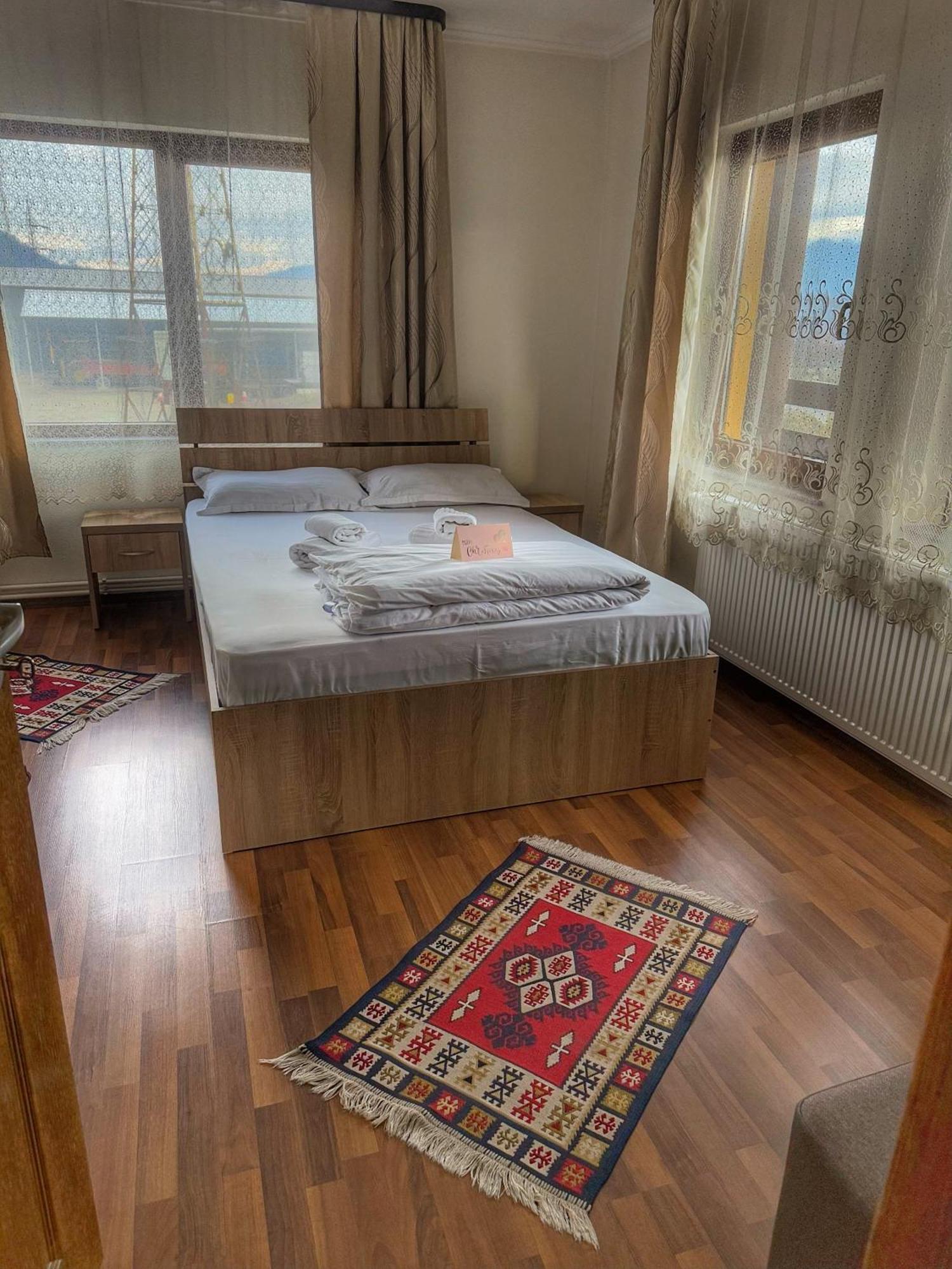 Casa Vadeanu Hotel Sighetu Marmaţiei Eksteriør billede